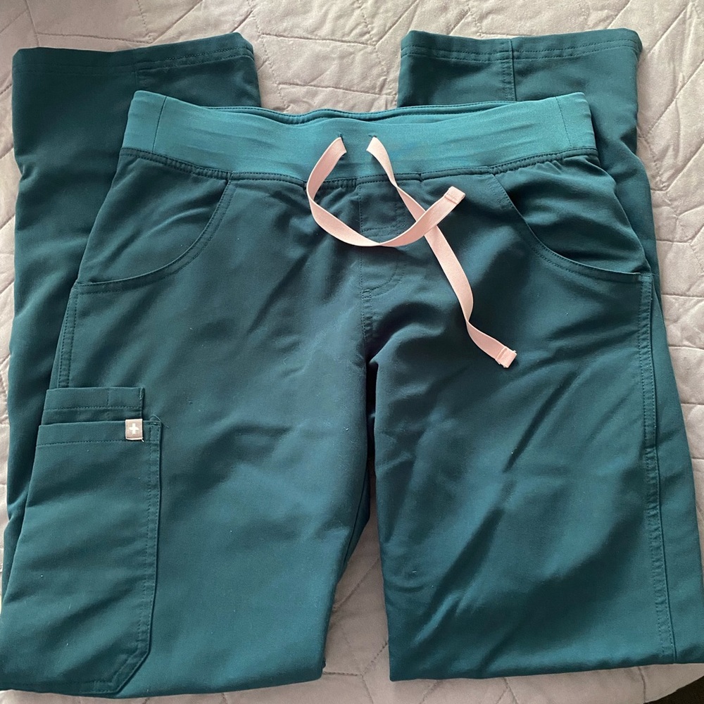 FIGS Scrub Set 💉